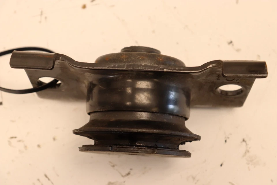 Nissan NV1500 NV2500 NV3500 2012-2021 4,0 L motor izquierdo montaje soporte OEM Foto 3 de 4