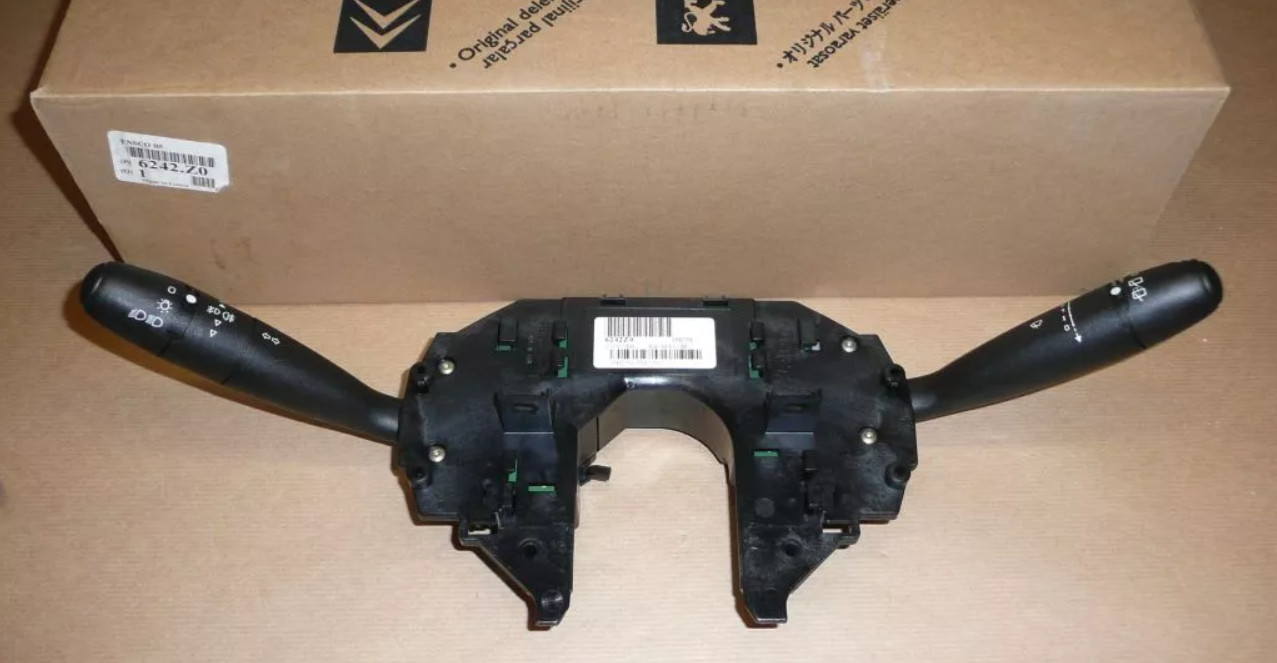 Commodo de phare Citroën C4 d'origine - Interrupteur de clignotant PEPS 6243.46 noir