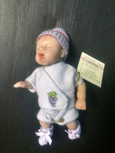 ashton drake mini dolls