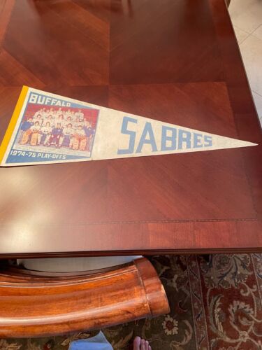 1974-75 Buffalo Sabres 30" Stanley Cup Playoffs Team Photo Pennant - No Cup EX+