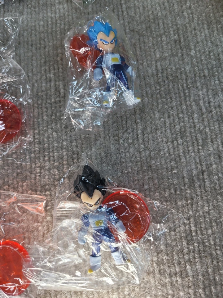 Juego de 16 mini figuras o colección Dragon Ball Z Cake Topper ¡NUEVO! ¡SELLADO! Foto 4 de 4