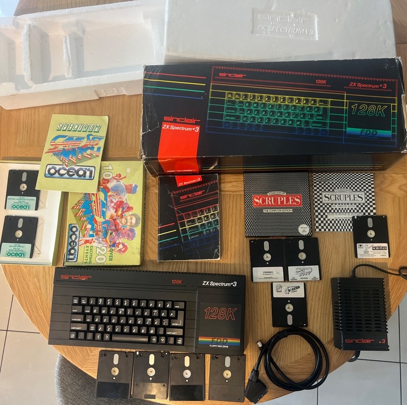 Boxed Sinclair ZX Spectrum 128k +3 disk Computer + manual, Scart lead +14 games