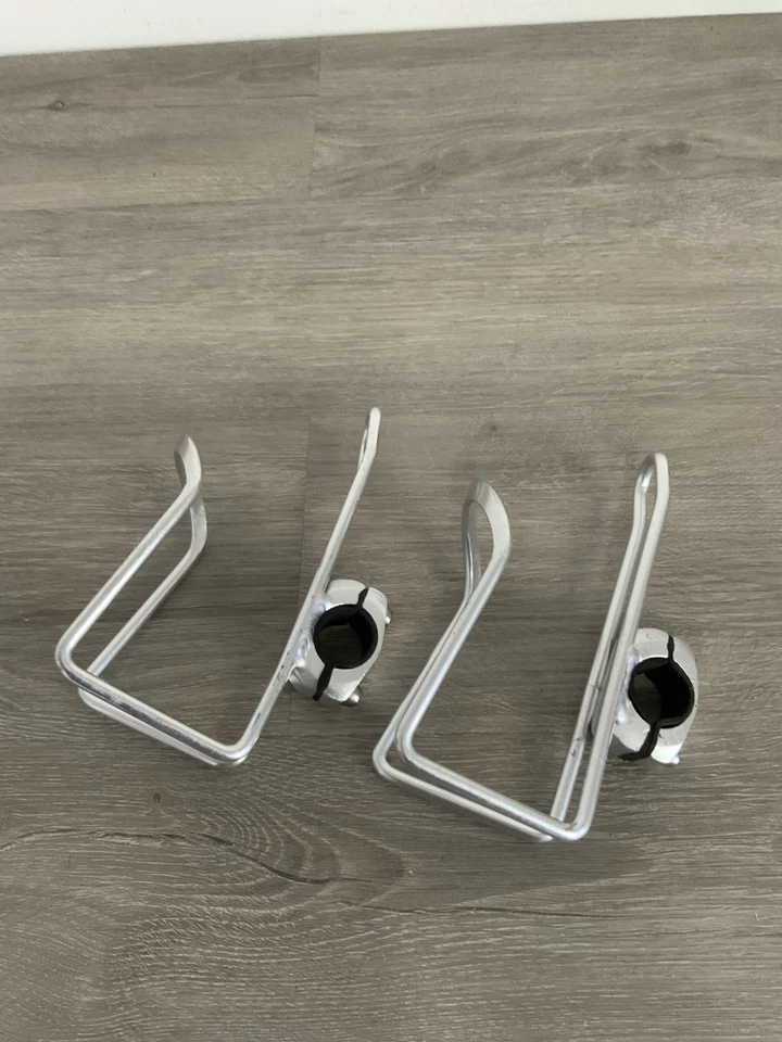 PROFILE WATER BOTTLE CAGES (2) HANDLEBAR MOUNT ALUMINUM 90 GRAMS A PIECE - Image 3 of 4