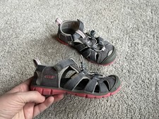 Girls Keen Seacamp II CNX Girls Size 1 Sandals Shoes Grey Pink Kids
