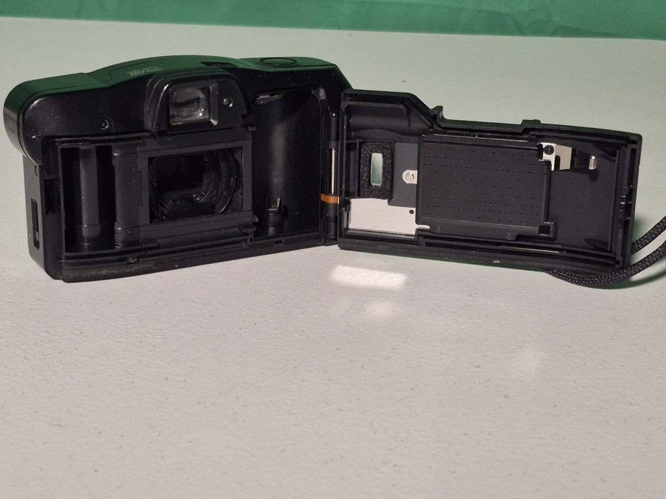 Cámara fotográfica Canon Sure Shot 80 Tele 35 mm punto AF probada funciona Foto 3 de 4