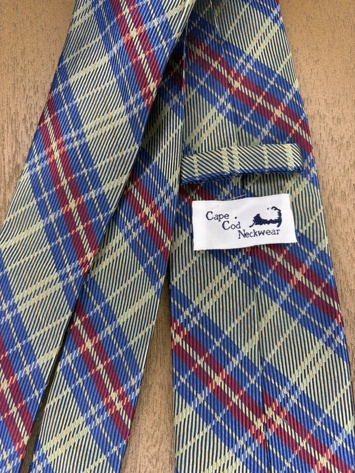 Men's 100% Silk Ties Black Brown 1826 & Cape Cod Neakwear Brands Plaid & Green - Image 2 of 4