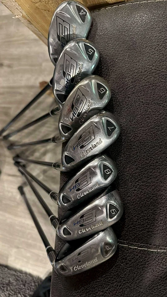 FERROS HÍBRIDOS LEVELAND HB3 4-PW, ACTIONUltraLITE 62g A EIXOS FLEXÍVEIS DE GRAFITE - Imagem 2 de 4