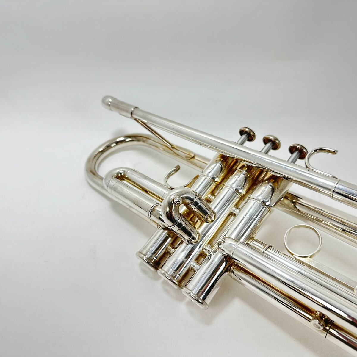 Yamaha YTR-2335 TRUMPET Beginner silver Brass with case | eBay Yamaha YTR-2335 TRUMPET Beginner silver Brass with case | eBay