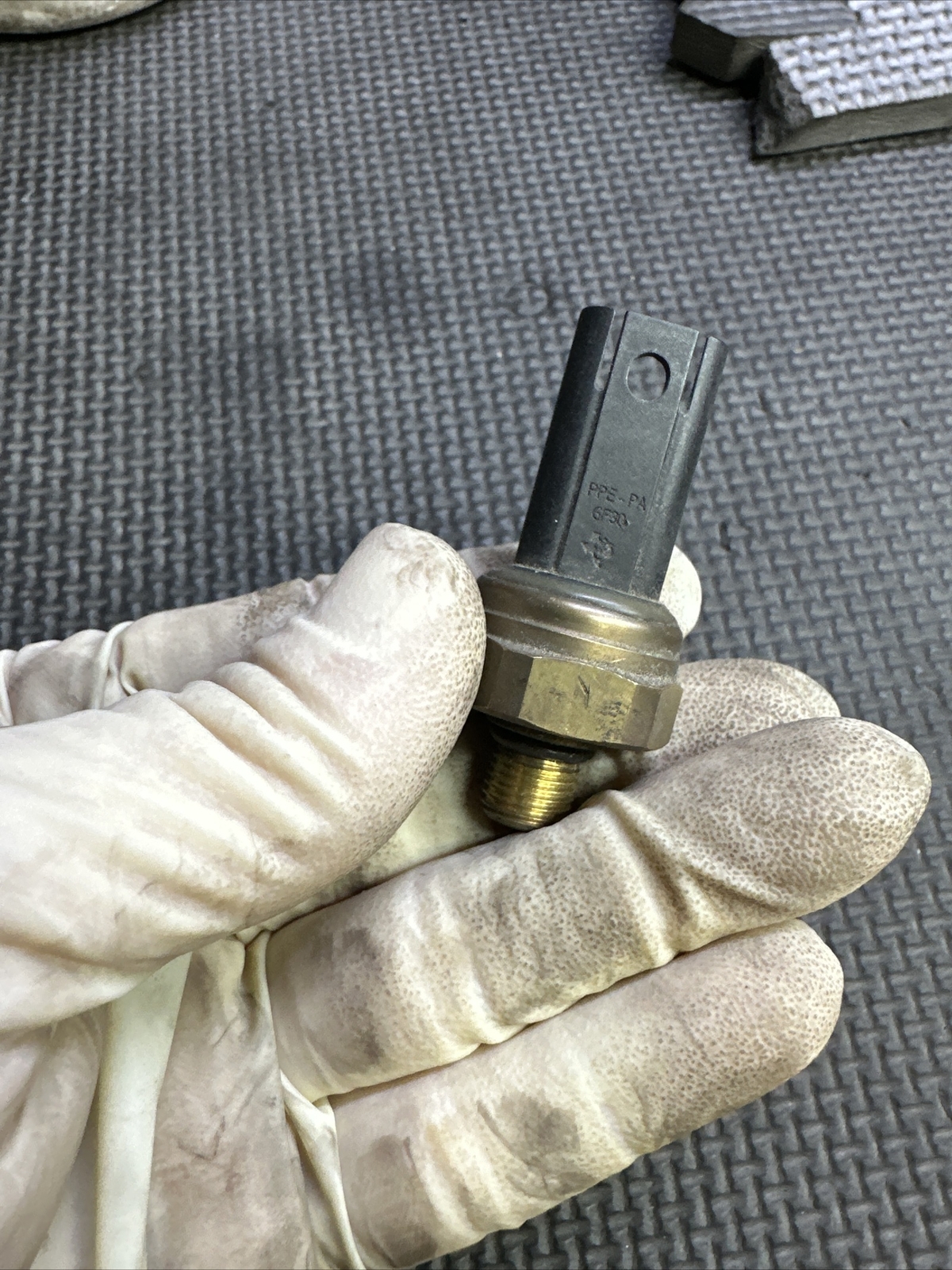 08-13 BMW E90 E92 E93 M3 HIGH FUEL PRESSURE SENSOR 7547883 | eBay 