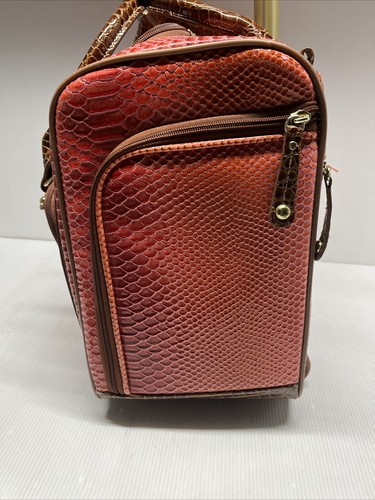 Samantha Brown Croco Underseater Watermelon Gently Used - Picture 7 of 18