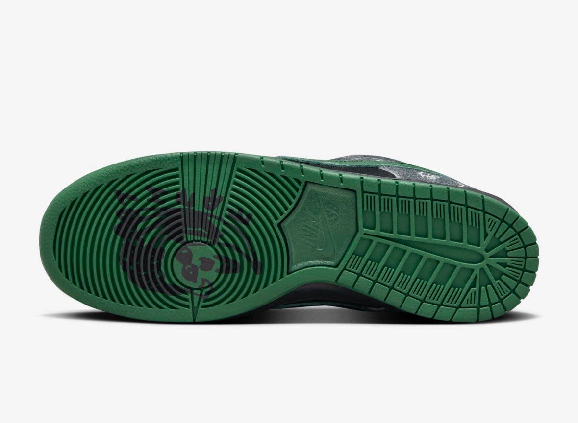 Nike THERE Skateboards x Dunk SB Low Black Gorge Green US SIZE 15M