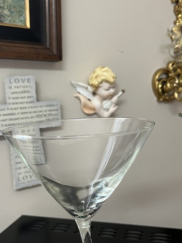 DOS gafas de martini con tallo de tono verde 7 5/8"" vidrio artístico soplado 8 oz vástago de 4"" vástago en zigzag - Imagen 4 de 10