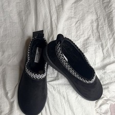 American Exchange Women's Slip-On Lined Faux Suede Slippers Black Size 9M