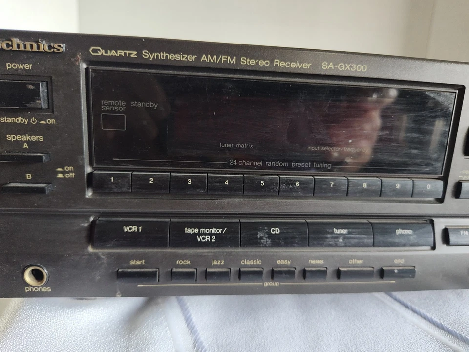 Technics Quartz Synthesizer AM/FM Stereo Receiver SA GX 300 ( NOT TESTED ) - Image 3 of 4