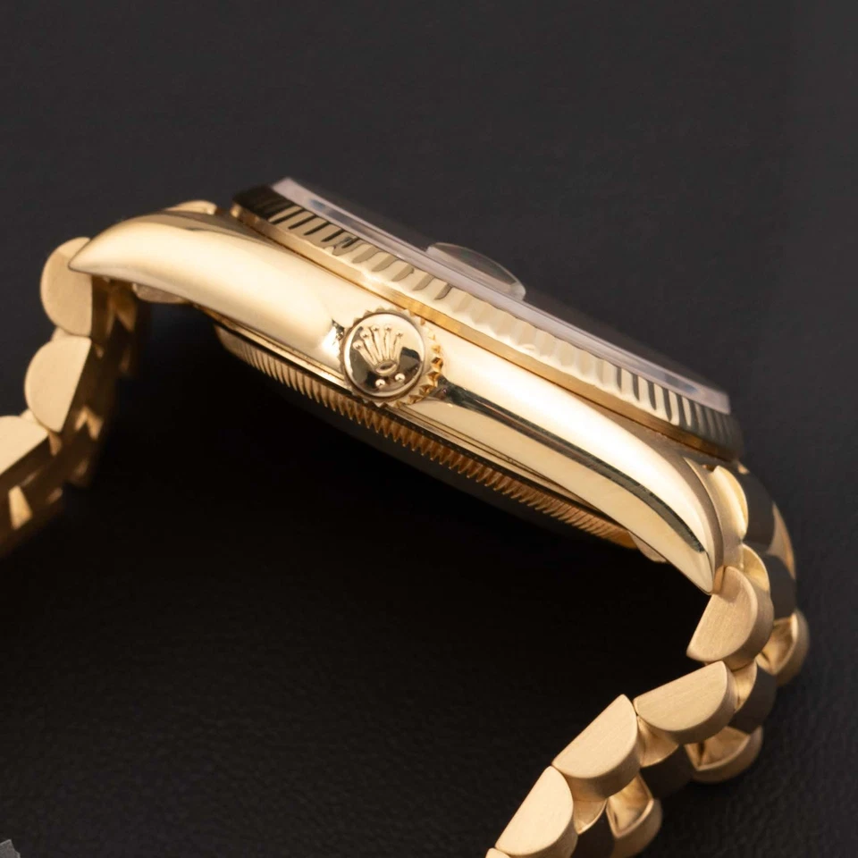 Presidential Rolex Day-Date 18238 Fluted Bezel Watch 36mm Champagne 18K Gold - Image 3 of 4