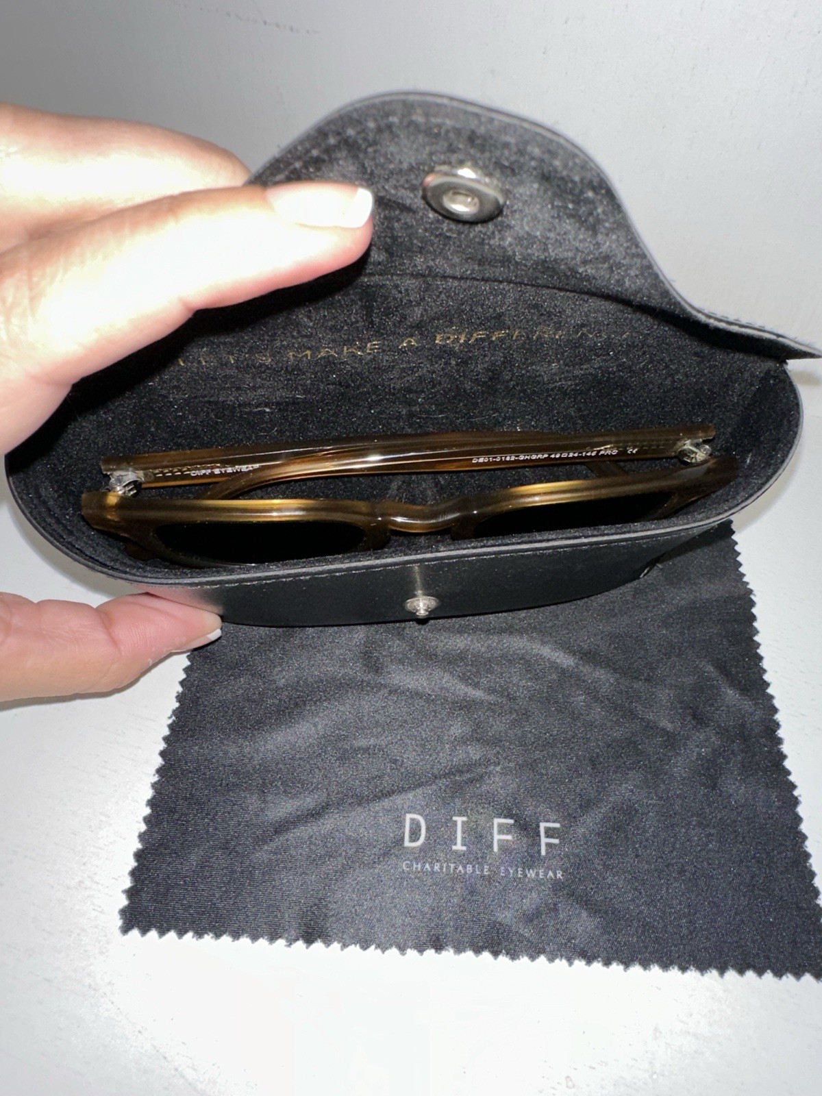 Diff Eyewear Women's - image 9