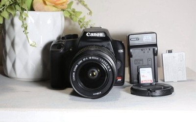 Canon EOS Rebel XS Digital SLR Camera Kit 18-55mm Lens Charger Battery SD Card