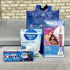 Oral-B Kids Electric Toothbrush Featuring Disney Princess Set, for Kids 3 