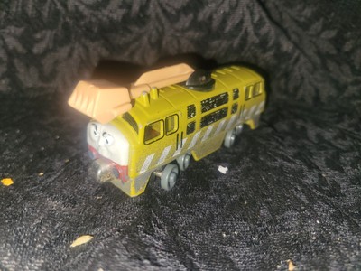 Vintage Thomas Take N Play Along Diesel 10 Train Learning Curve Limited Diecast