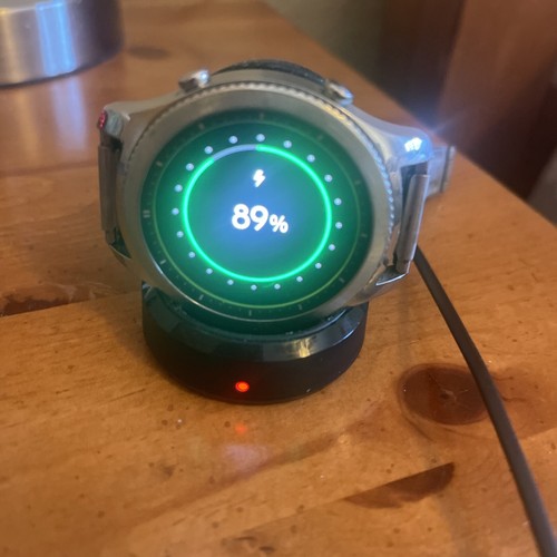Samsung Gear S3 Classic Smartwatch Wireless Charging - Picture 4 of 4