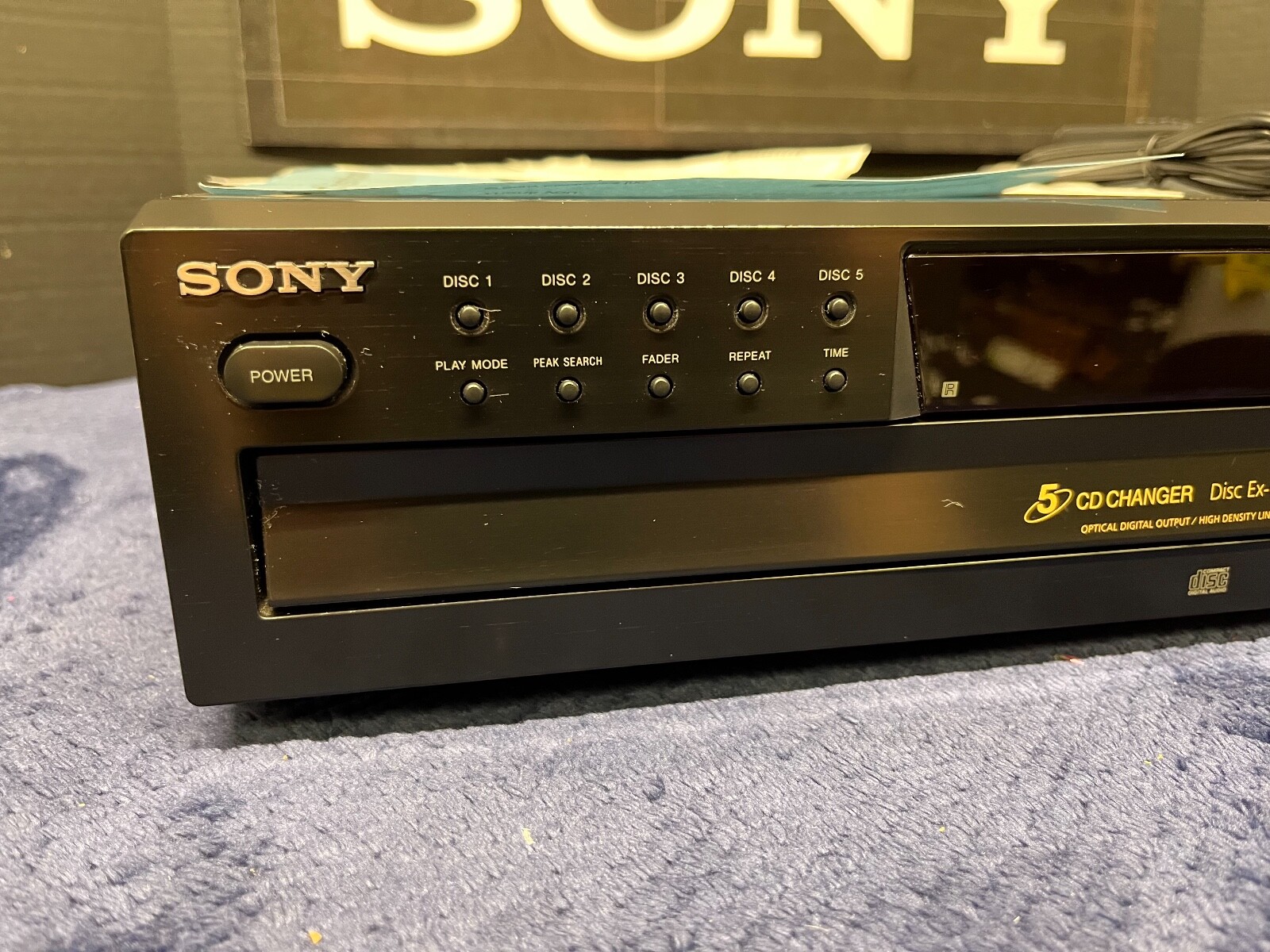 _MINTY, LOOKS NEW!_ SONY CDPCE375 Compact 5 Disc Player CD Changer