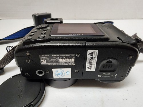 Sony CyberShot 4.1MP Digital Still Camera - 3x Optical Zoom - VGC (DSC-S85) - Picture 9 of 15