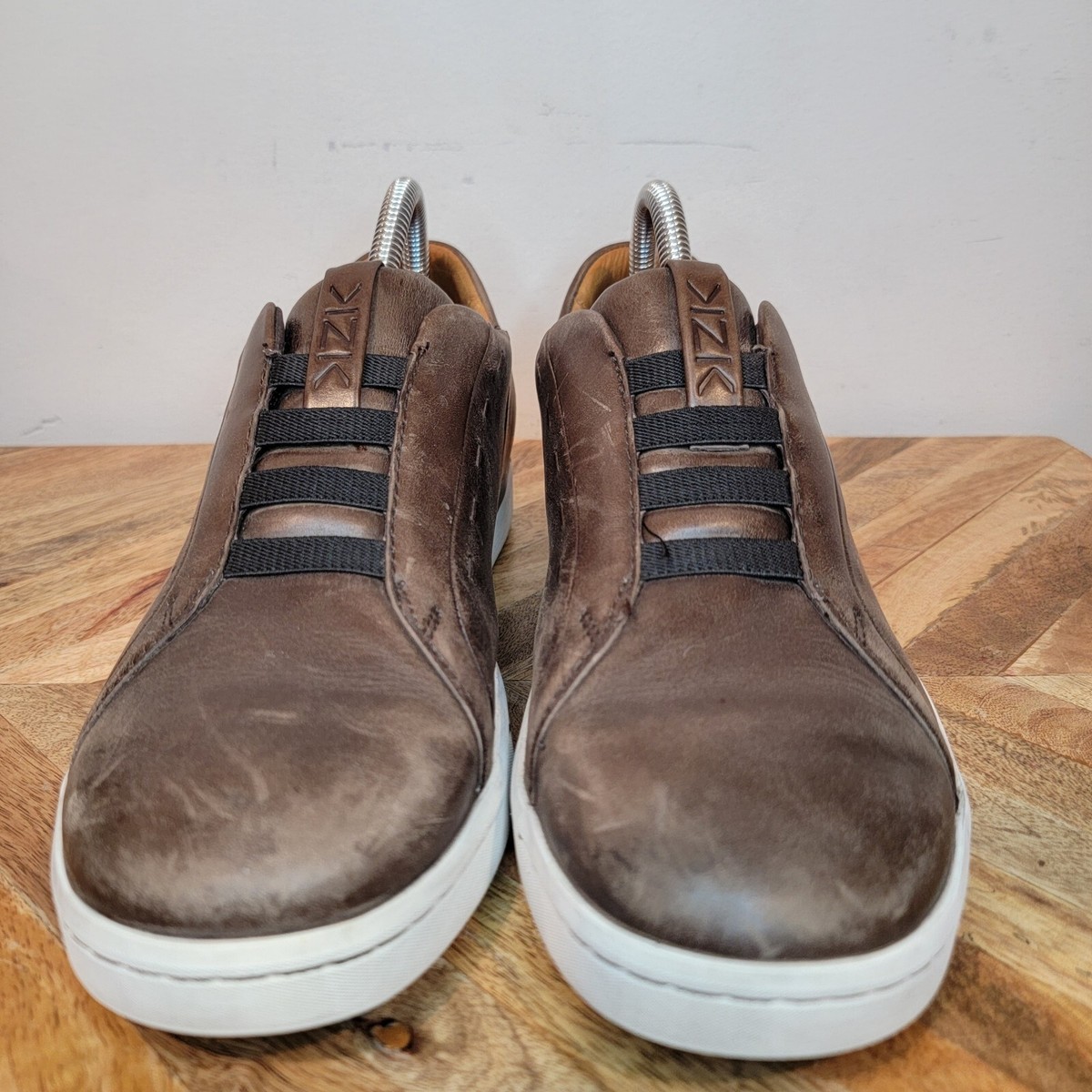 Kizik New York Court Brown Leather Sneakers Slip On Hands  display picture 3