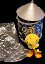 Headstart Wb100 Looney Tunes Mashup TWEETY BIRD IN HUFFLEPUFF ROBE