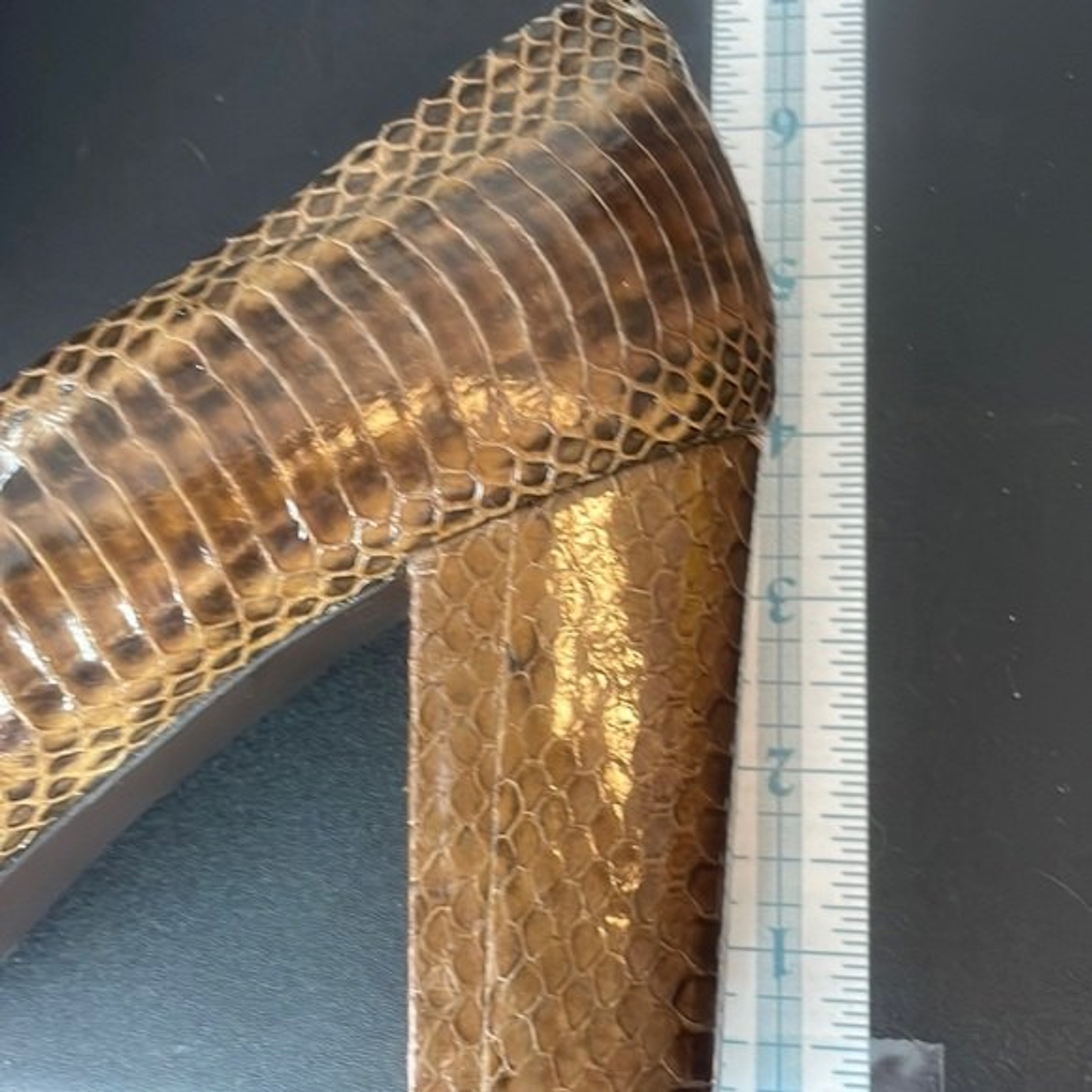 BCBGIRLS Brown Python Snakeskin Pumps Calista Siz… - image 11