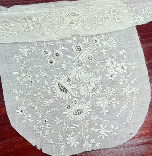 SUPERBE FOND DE BONNET - COIFFE -avec sa bordure - délicate broderie - XIXème - Afbeelding 7 van 10