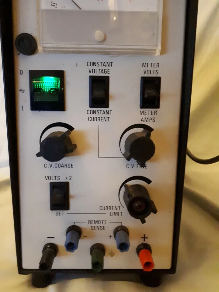 Quality Vintage Kingshill Electronic Stabilised Power Supply -OUTPUT 18VDC - 10A - Image 3 of 4