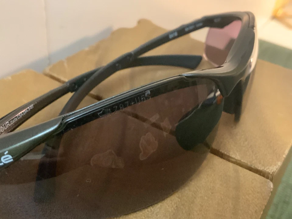 Gafas de seguridad tintadas envolventes Bolle’ Contour gafas de sol CSA Z94.3-07 Foto 2 de 4