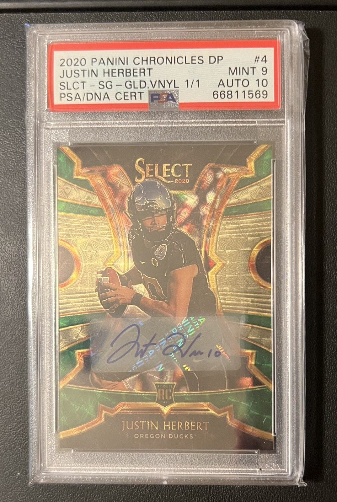 Justin Herbert Panini Chronicles Draft Picks Spectra #4 Gold Vinyl 1/1