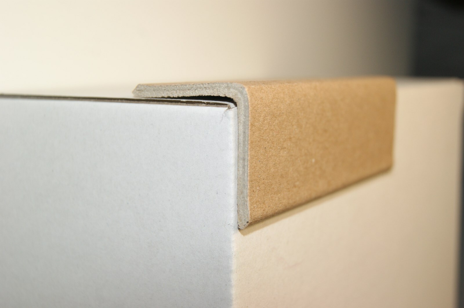 50 Kartonecken-Schutz 5,1x5,1x7,6cm - V-Board Für Paletten & Versand