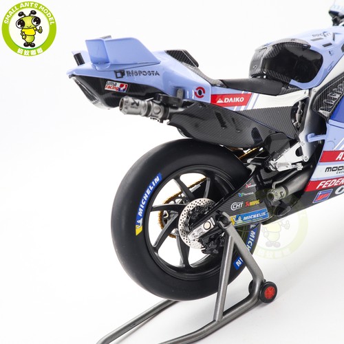 Modellino moto pressofuso 1/12 Kiloworks TEAM BK8 Gresini MOTOGP Ducati SpainGP - Foto 9 di 25
