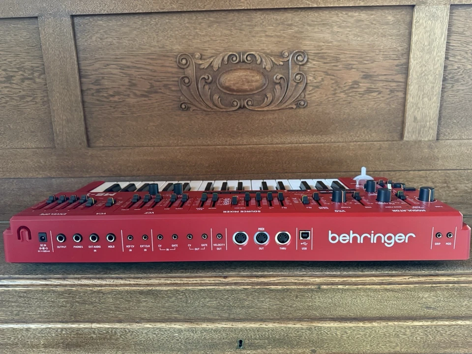Behringer MS-1 RD | Neuwertig - Bild 2 von 4