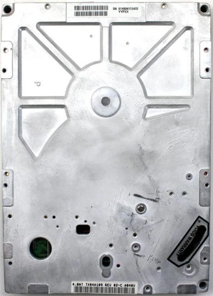 Quantum 4gb ide 5.25" hdd tx04a109 rev 02-c, atx40r80, yypxx - Image 2 of 3