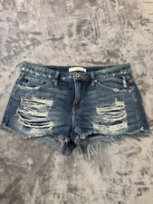 KanCan Los Angeles Women’s Medium Denim Shorts Distressed Waist 30