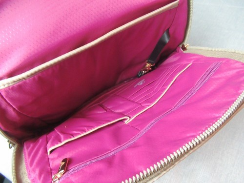 NWOT Travelton Taupe Backpack Anti-Theft Bag - Zipper & Lots of Pockets - e5 ck - Picture 8 of 9