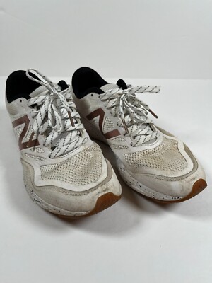 New Balance Womens White Shoes Size 8.5 Fresh Foam Gobi Trail Athletic Lace Up