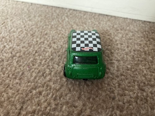 HotWheels Morris Mini Car - Green - Scale 1:64 - Picture 4 of 9