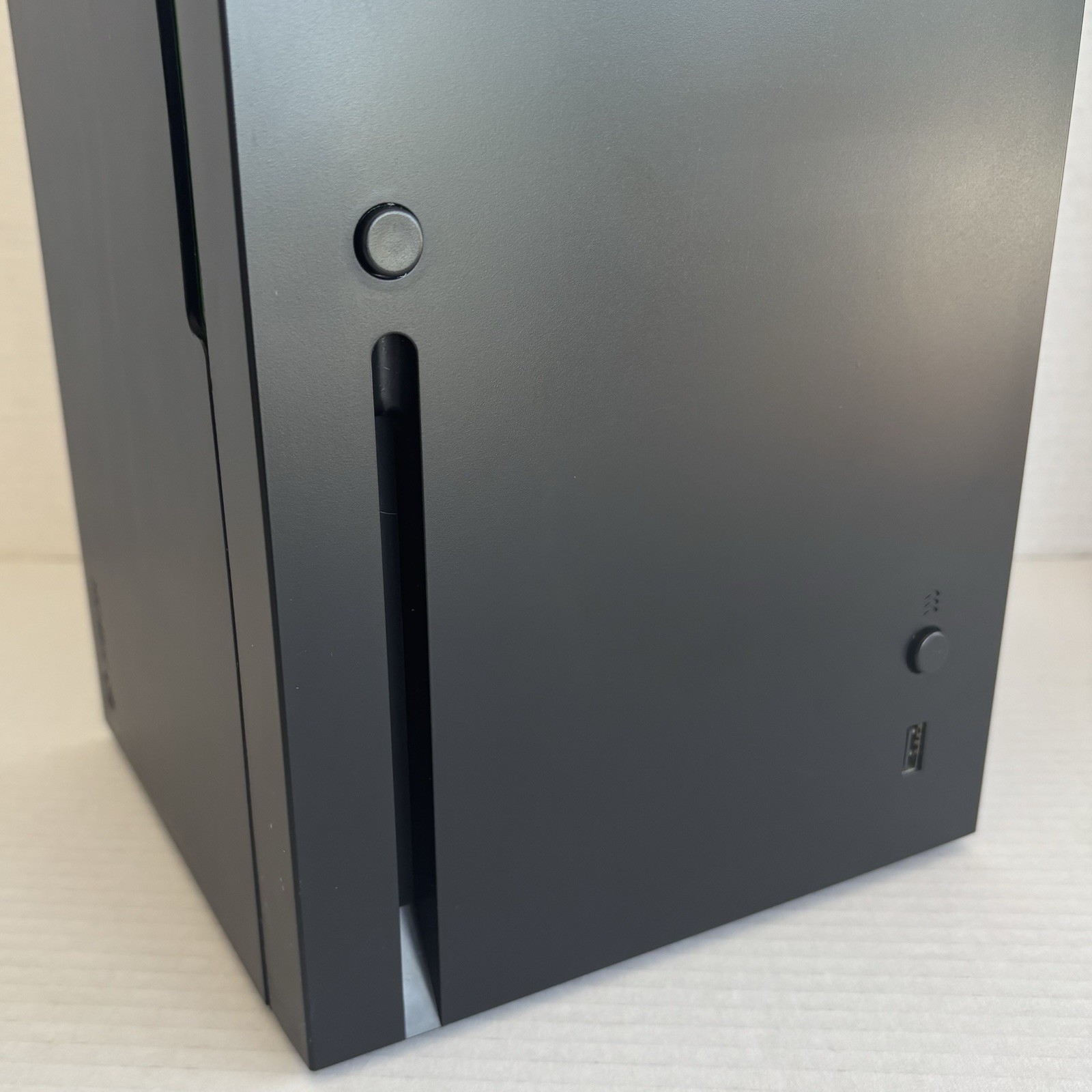Xbox Series X Replica Frigorifero da Scrivania Microsoft Promo Cooler 4.5L con Caricatore USB foto 4