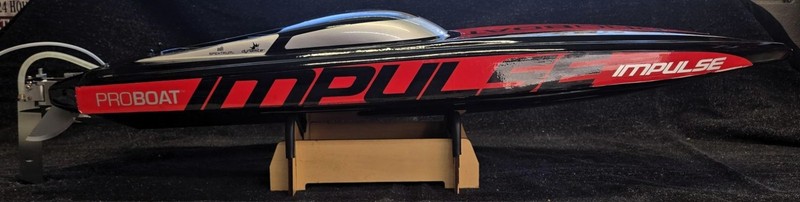 Horizon ProBoat Impulse 31" Brushless Deep-V RTR RC Boat