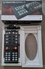Native Instruments Traktor Kontrol X1 MK2 DJ Controller + DJ TechToolsKnobs OVP