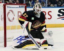 Kevin Lankinen Signed Vancouver Canucks 8x10 Photo Black Skate
