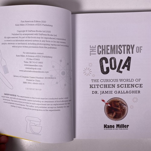 The Biology Of Bananas & The Chemistry Of Cola Science Books Kane Miller - 第 3/5 張圖片