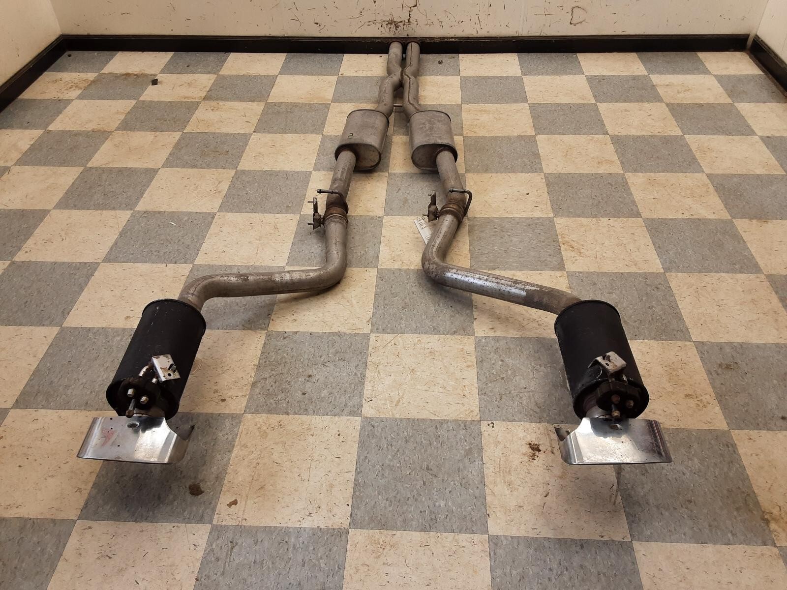 20172023 Dodge Challenger 5.7L OEM Exhaust System w/o Exhaust