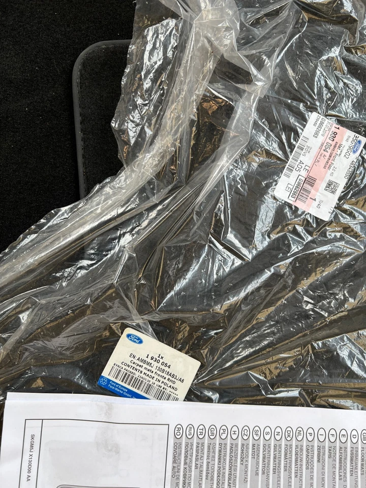 1930054 Front Velour Floor Mats for Ford C-Max Mk3 — 第 2/2 张图片