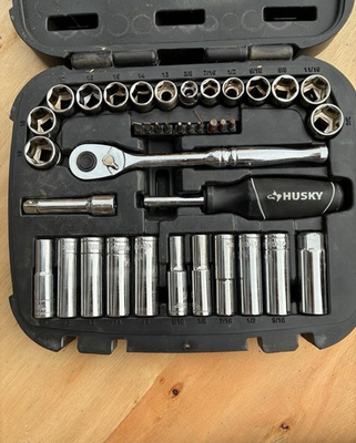 #ad Husky 38 piece 3 8 inch drive mechanics tool set model number 623 028 $49.75