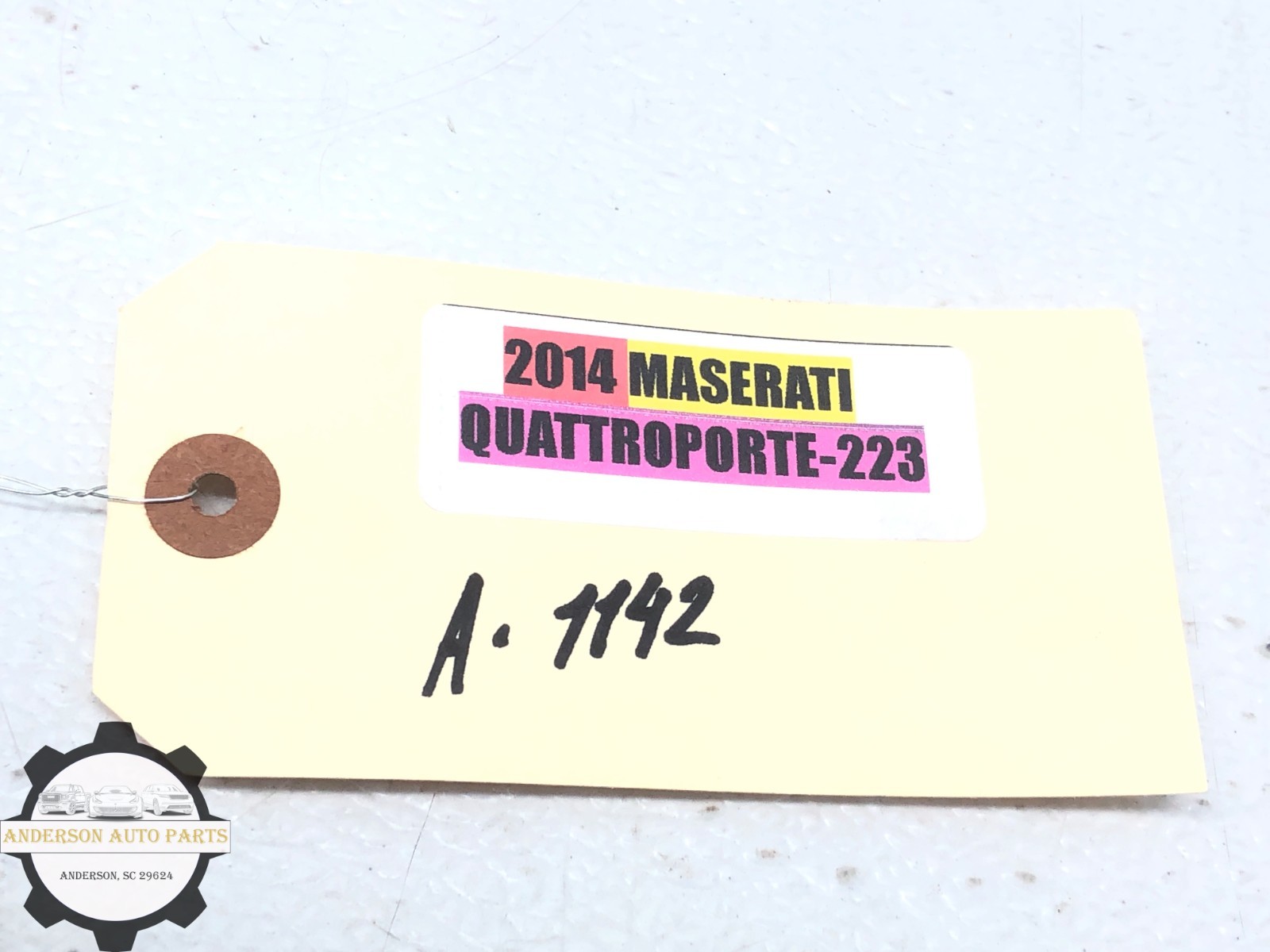 2014-2021 MASERATI QUATTROPORTE CENTER CONSOLE ARMREST STORAGE LID OEM #NOTE